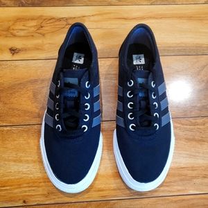 Adidas Shoes - Size 6